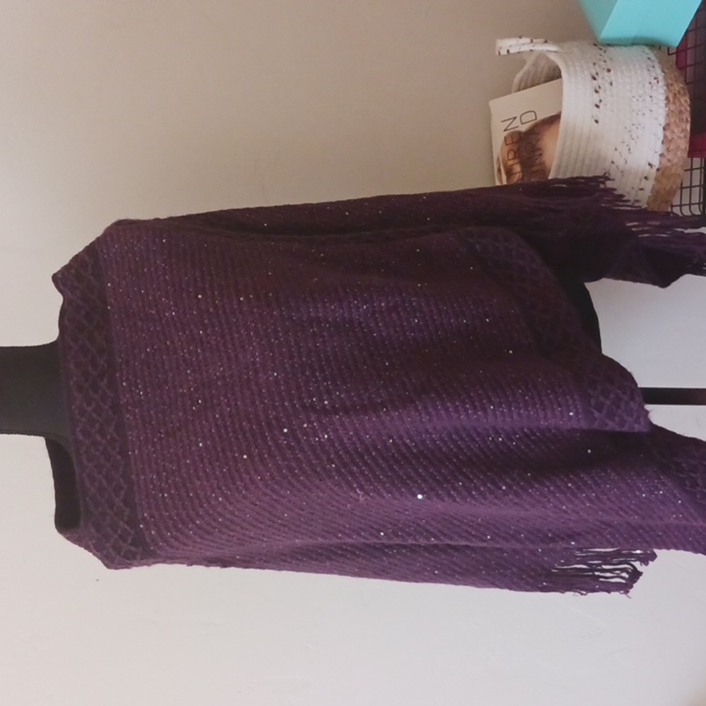 Size M. Beautiful. Great condition